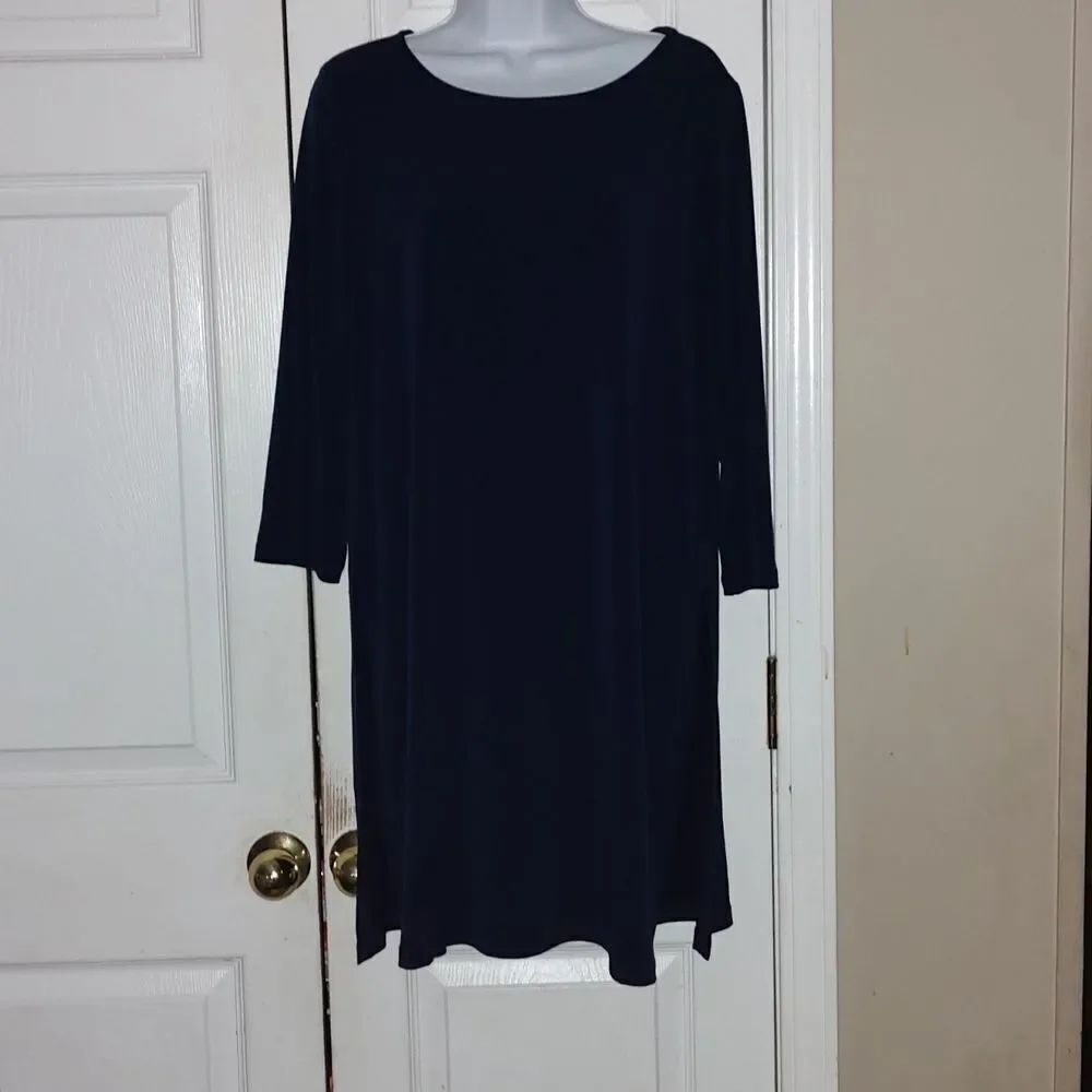 Susan Graver Everyday Navy 3/4 length sleeve tunic with slit Sz M